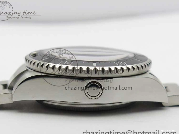 0107 Sea-Dweller DEEPSEA 116660 GMF 316L Steel Black Dial on SS Bracelet A UrbanChic 2959